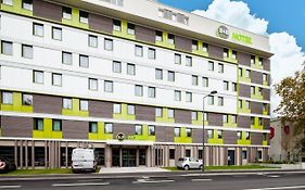 B&B Hôtel Paris Meudon Vélizy